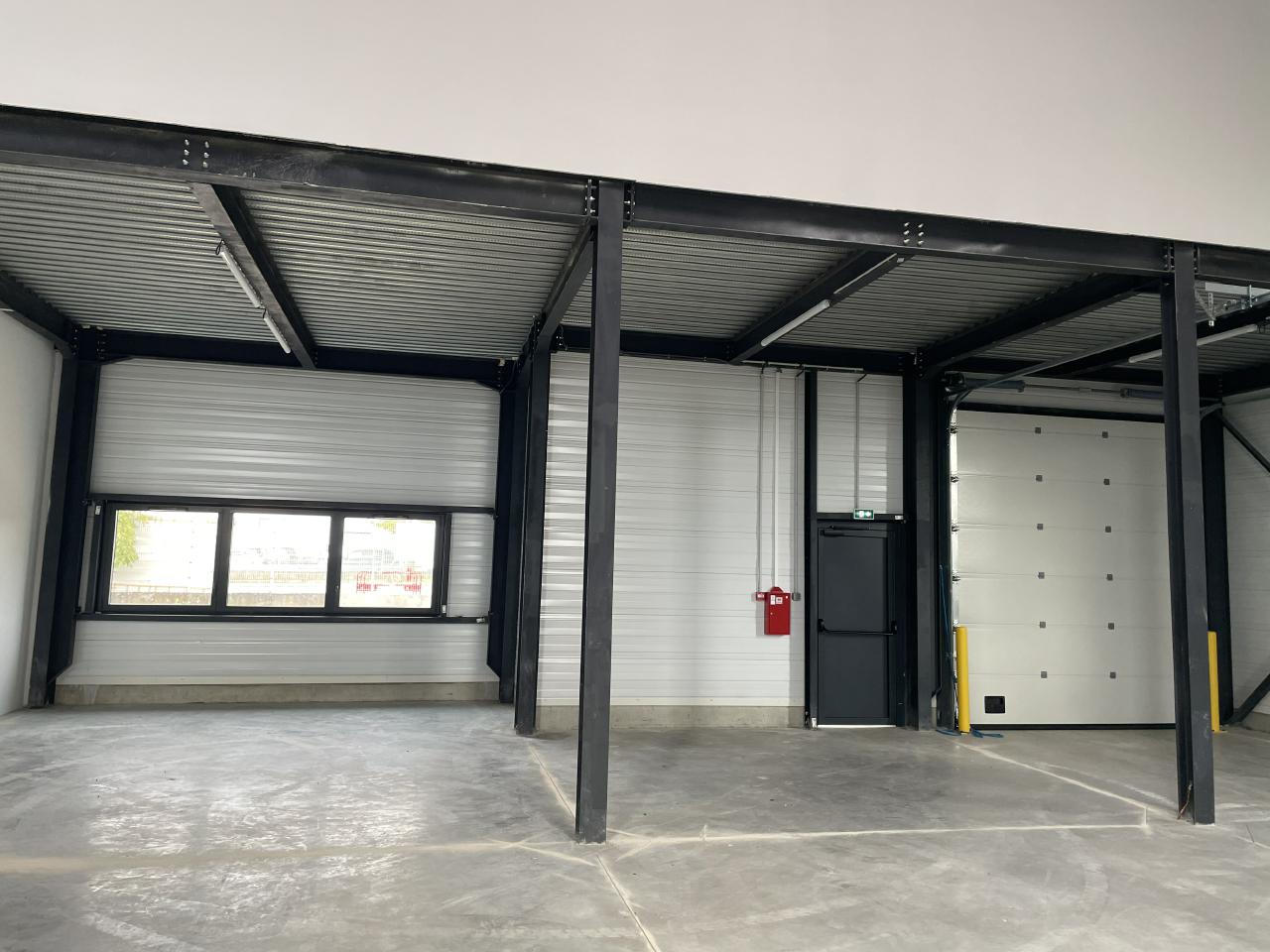 Local d'activité Colombier-Saugnieu 3853m² Location local d'activité Colombier-Saugnieu Rhône OLACT2206439 12